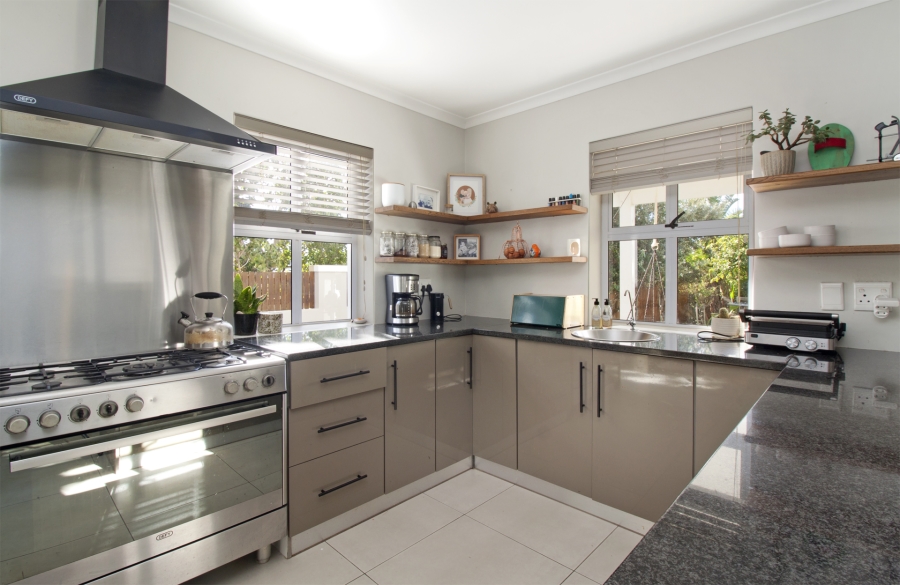 3 Bedroom Property for Sale in Bluewater Estate Western Cape